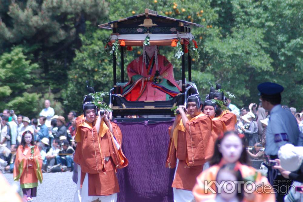 葵祭　斎王代が乗る腰輿