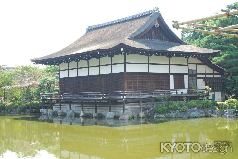 東神苑にある尚美館