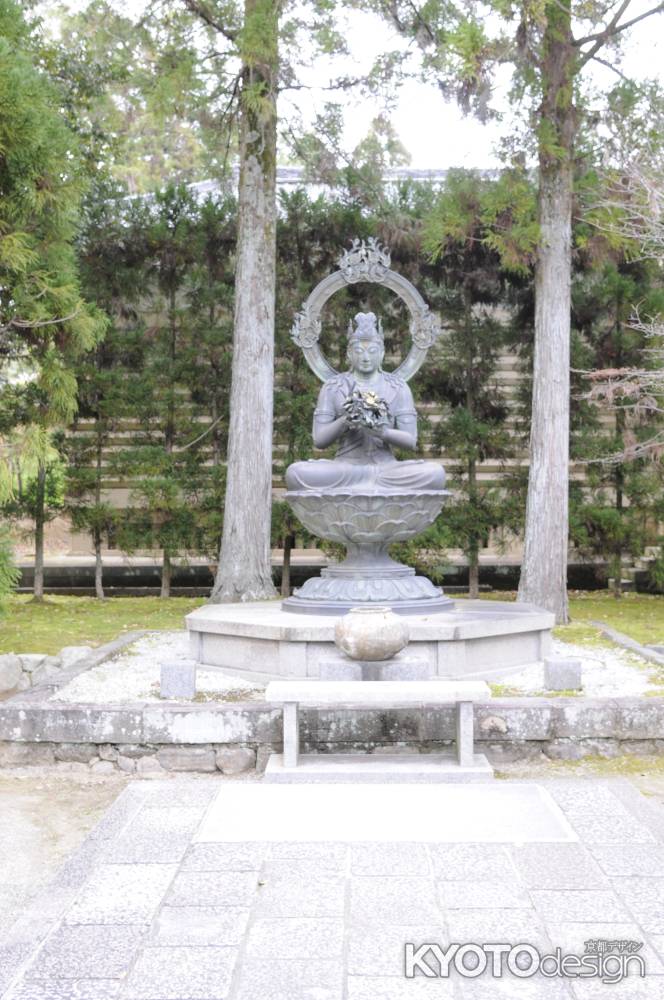 仁和寺　金剛華菩薩