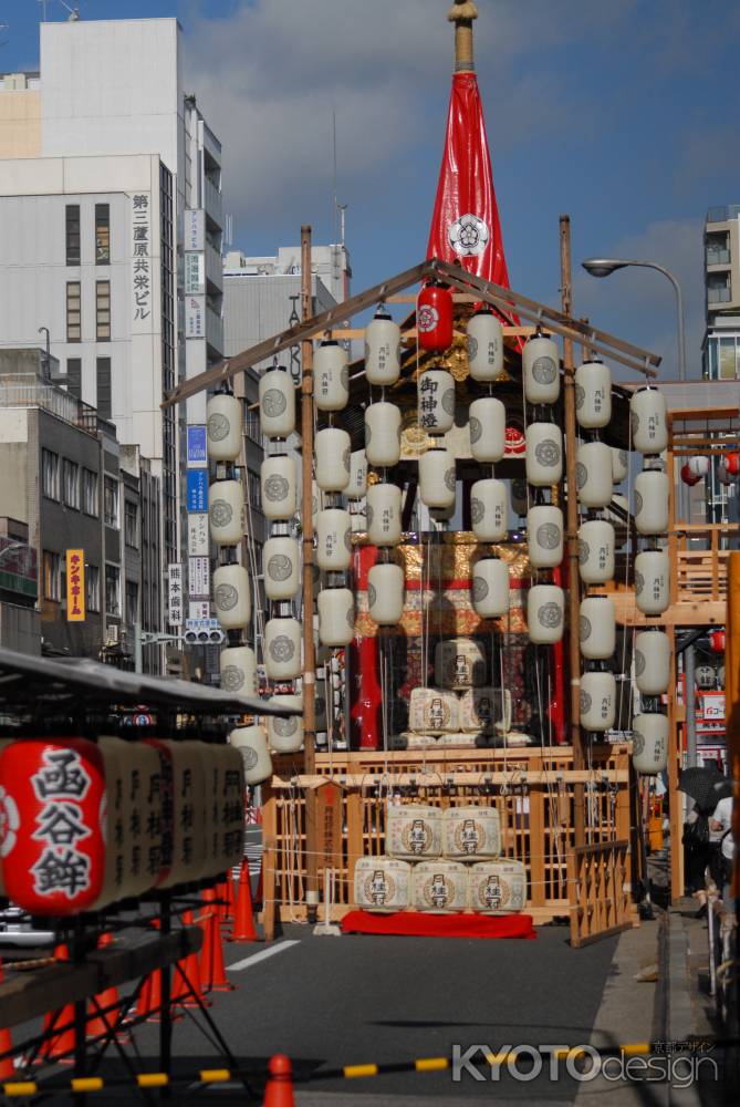 飾りつけられた函谷鉾