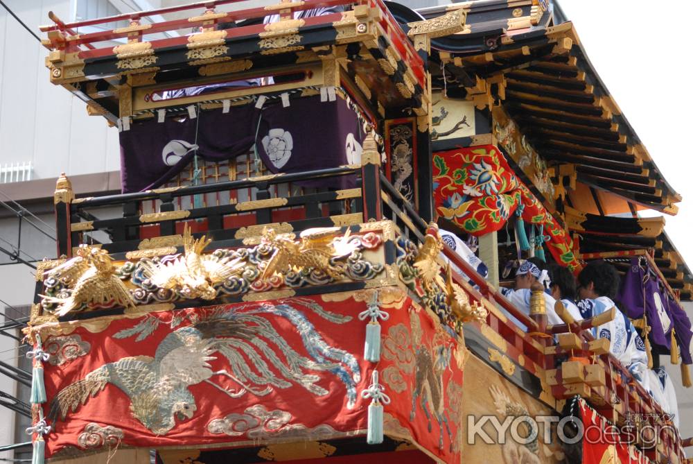 船鉾の豪華な装飾品