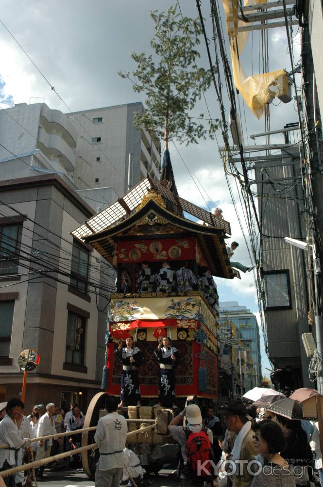 引き初めの岩戸山