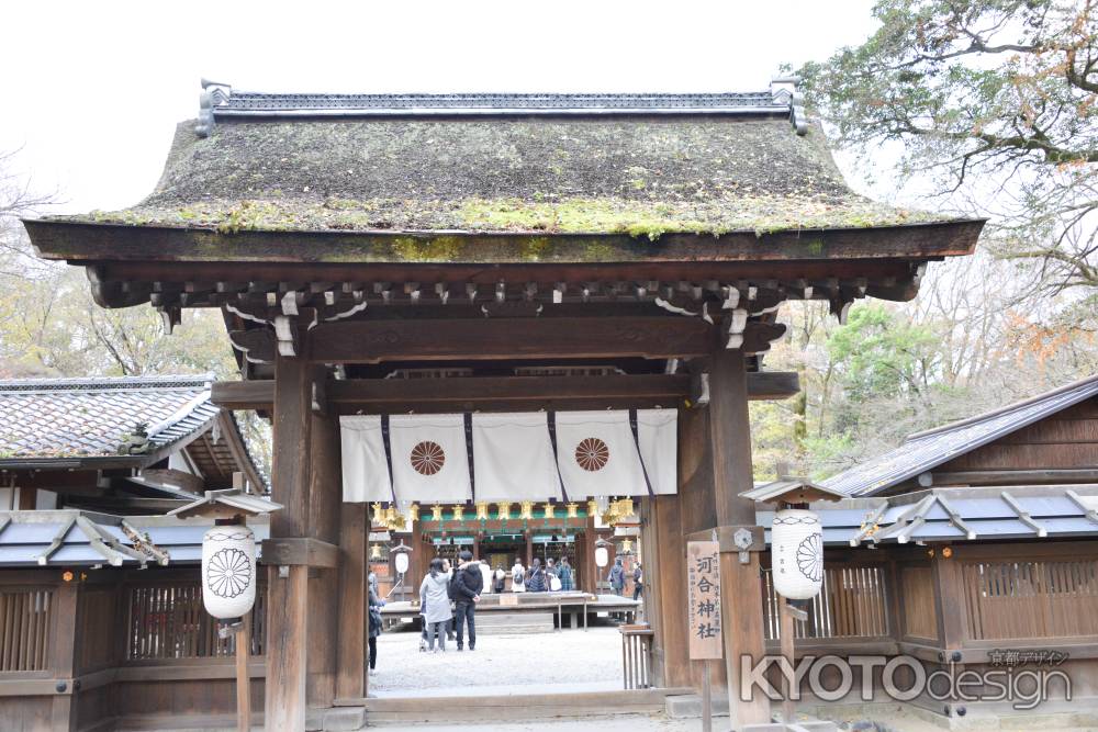 下鴨神社　河合神社の門
