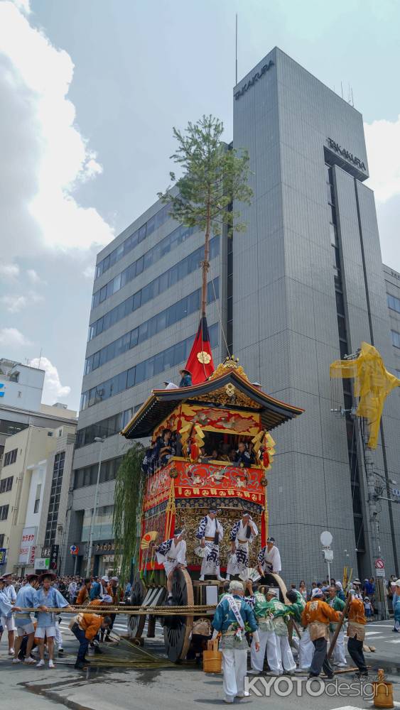 祇園祭2019　空高く真松