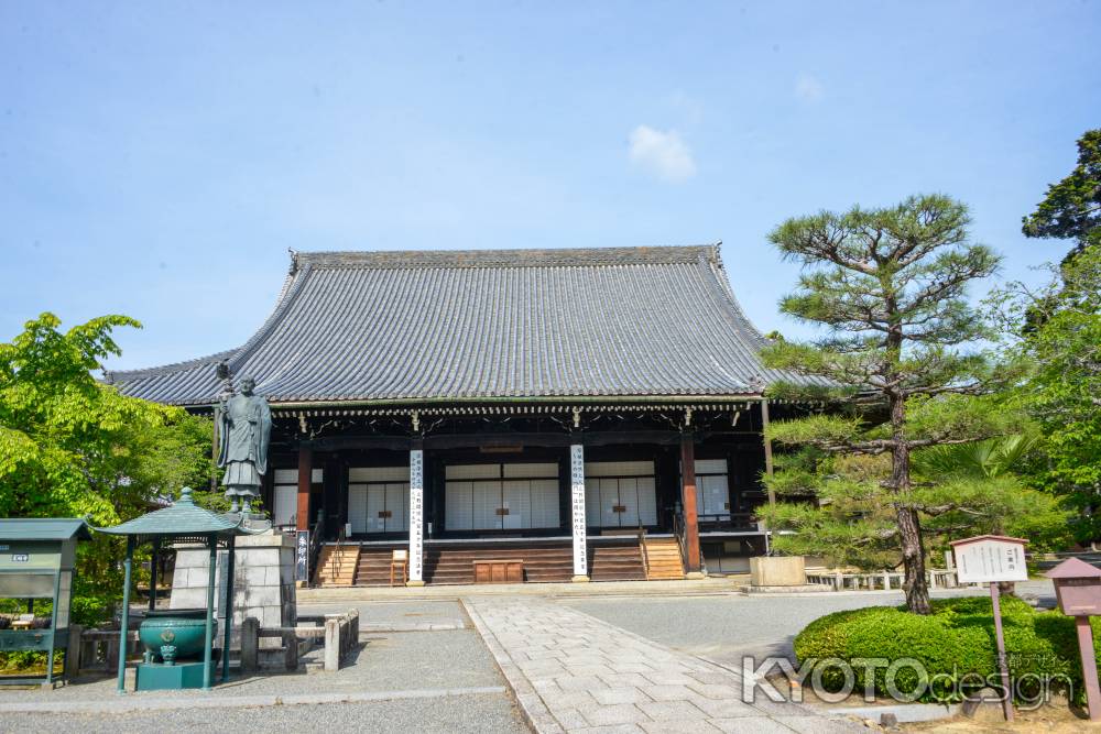 堂々たる御影堂