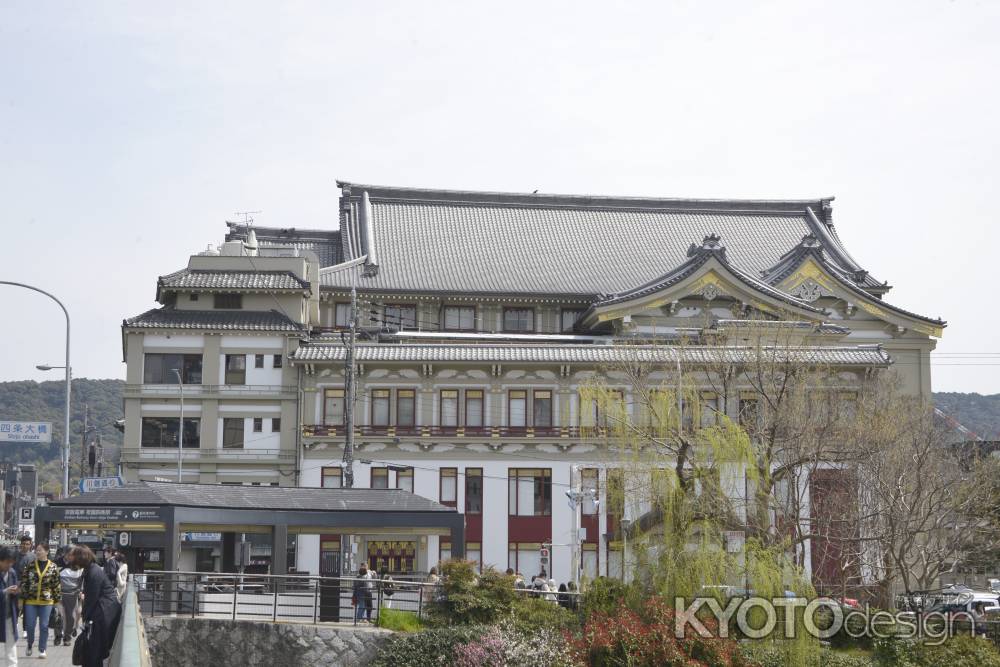 キレイになった南座