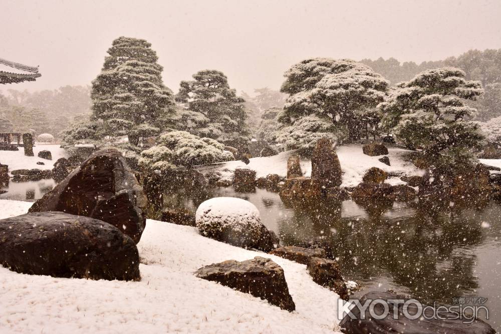 元離宮の雪降り