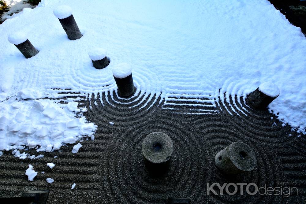 雪に染まる七星