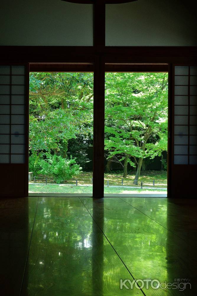 新緑、清涼の邸