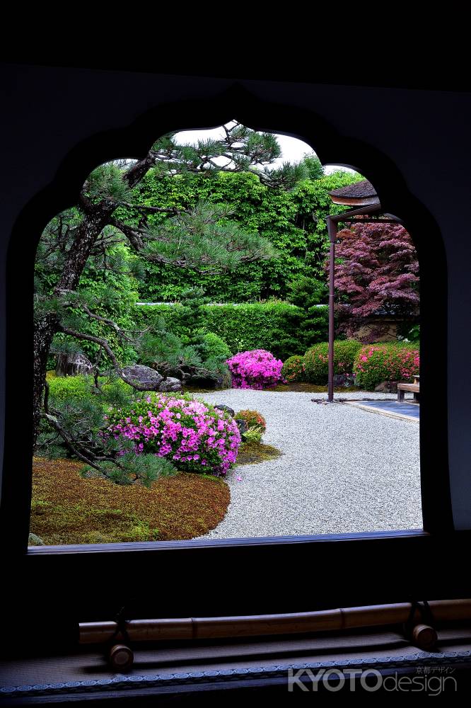 禅の花窓