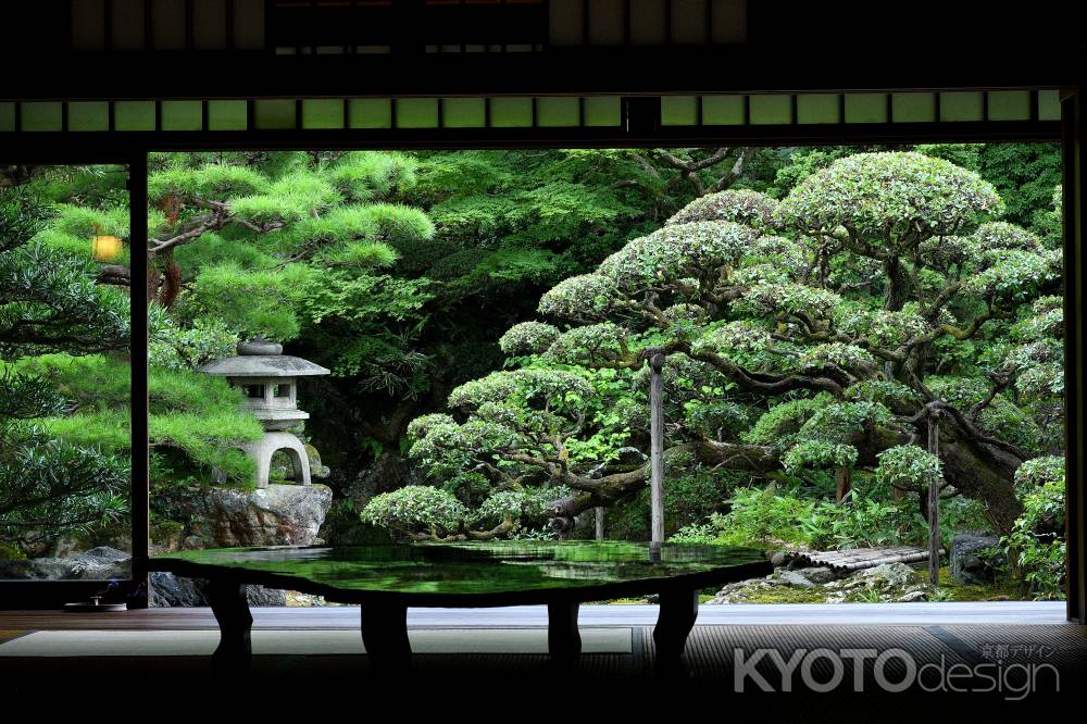 御室、清涼の設え