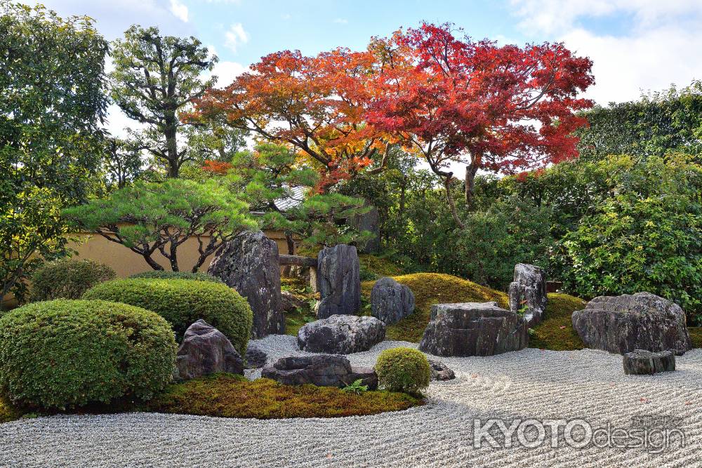 深秋、蓬萊の石組