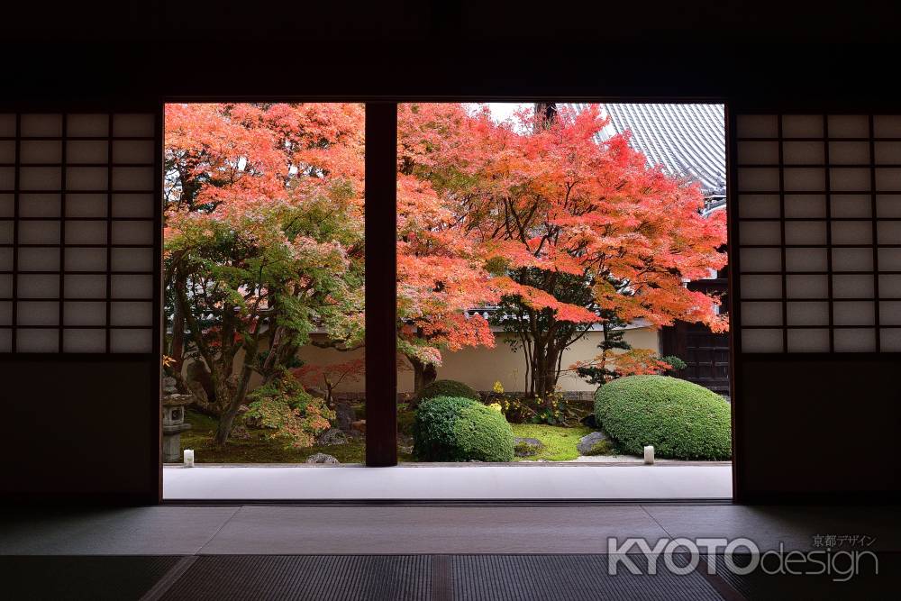 西陣楓図屏風