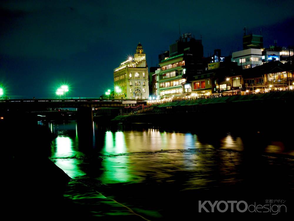 夜の四条大橋