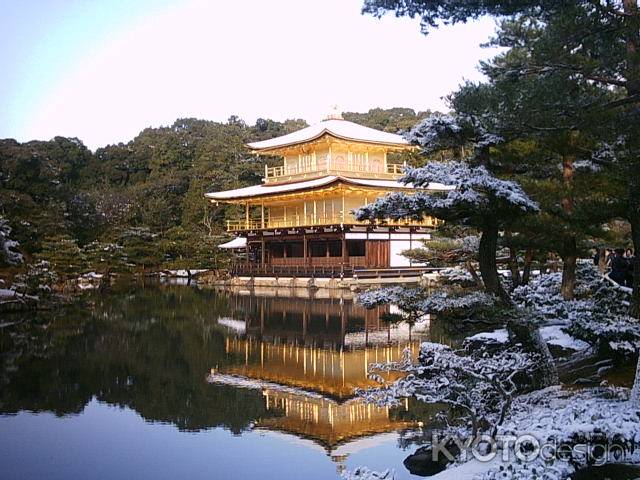 鹿苑寺の冬