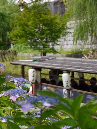 紫陽花と十石船