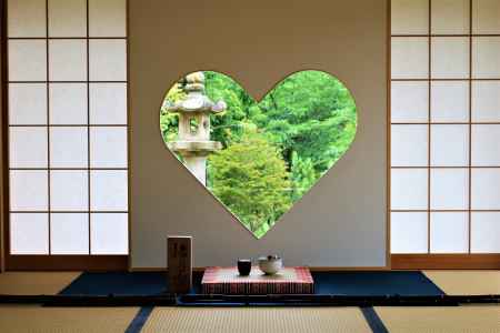 正寿院の猪目窓