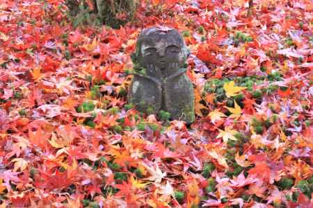 圓光寺の紅葉2019お地蔵さん