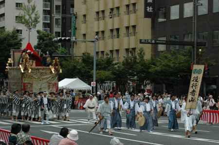 役行者山の行列