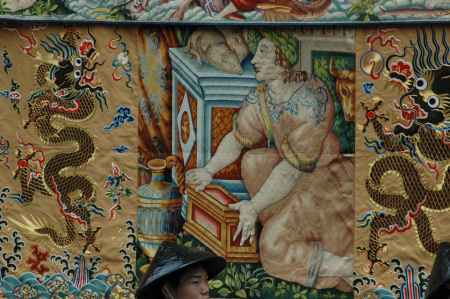 鯉山のタペストリー