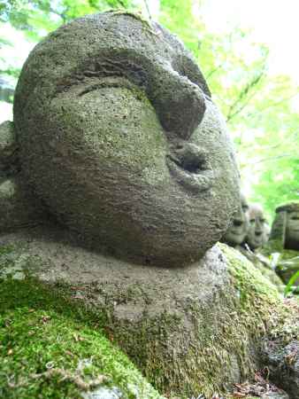 ふっくらした顔の羅漢さん