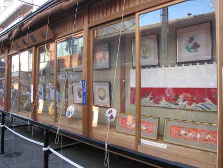 南観音山付近の屏風祭り