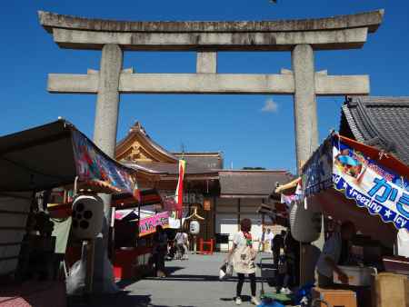 露店で賑わうずいき祭