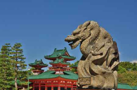 晴天の平安神宮