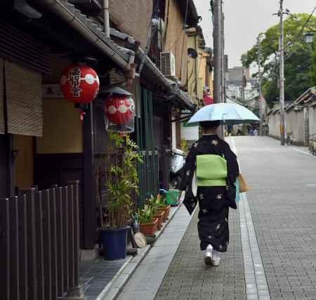 どちらへ・・・