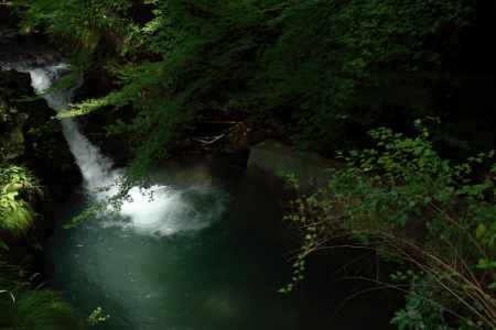 立派な滝・・・