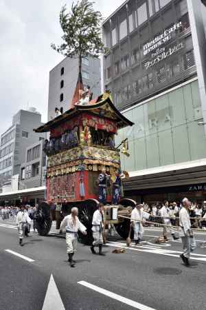 祇園祭前祭　岩戸山（３）