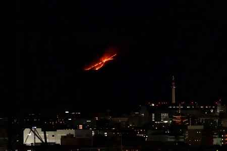 五山送り火　右大文字（２）