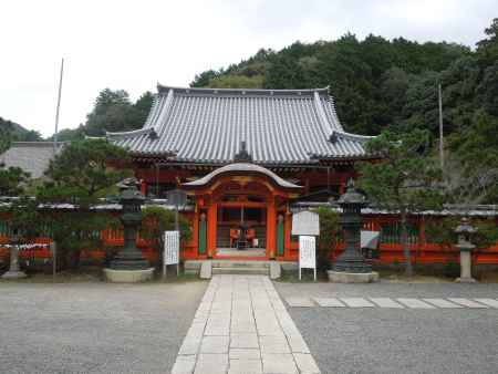 毘沙門堂唐門正面