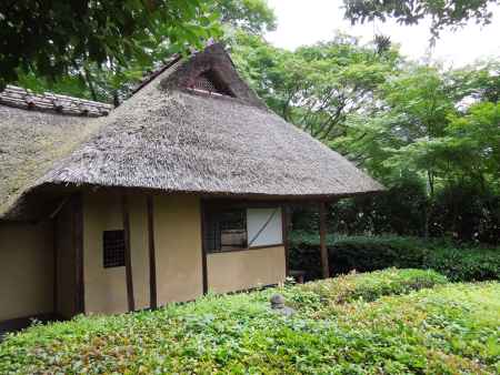 金福寺の芭蕉庵１