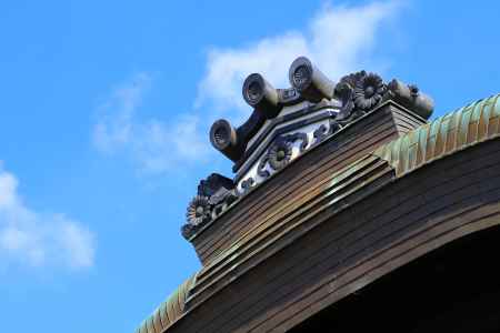 京都大宮御所の鬼瓦
