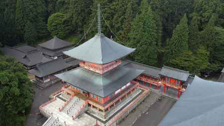 比叡山延暦寺　法華総寺院東塔