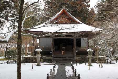 雪の三千院　往生極楽院