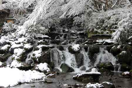 貴船川の雪景色