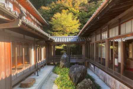 泉涌寺　本坊の中庭