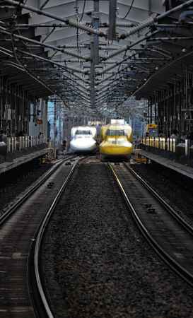 静かにやってきた