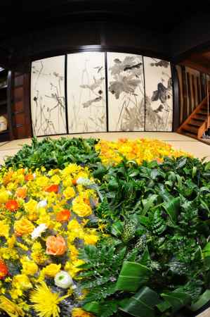 京町家に咲く花