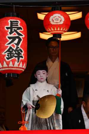長刀鉾稚児舞披露　禿　2019