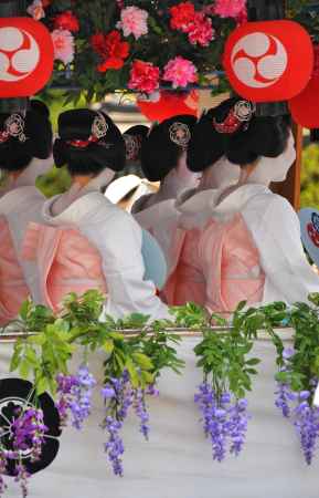 祇園祭　後祭り　2019　花傘巡行　涼しげ