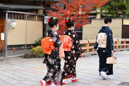お茶屋さんを訪ね