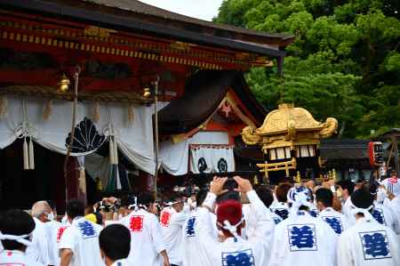 ホイット！ ホイット！