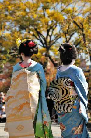 かにかくに祭　水の流るる