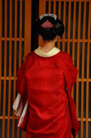 師走の舞妓さん