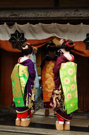 祇園甲部さん　初寄り