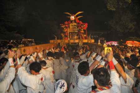 えらやっちゃ！えらやっちゃ！よい！よい！よい！