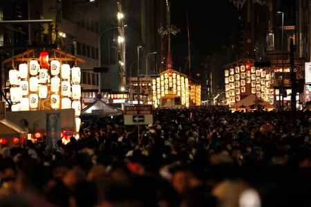 宵山　歩行者天国